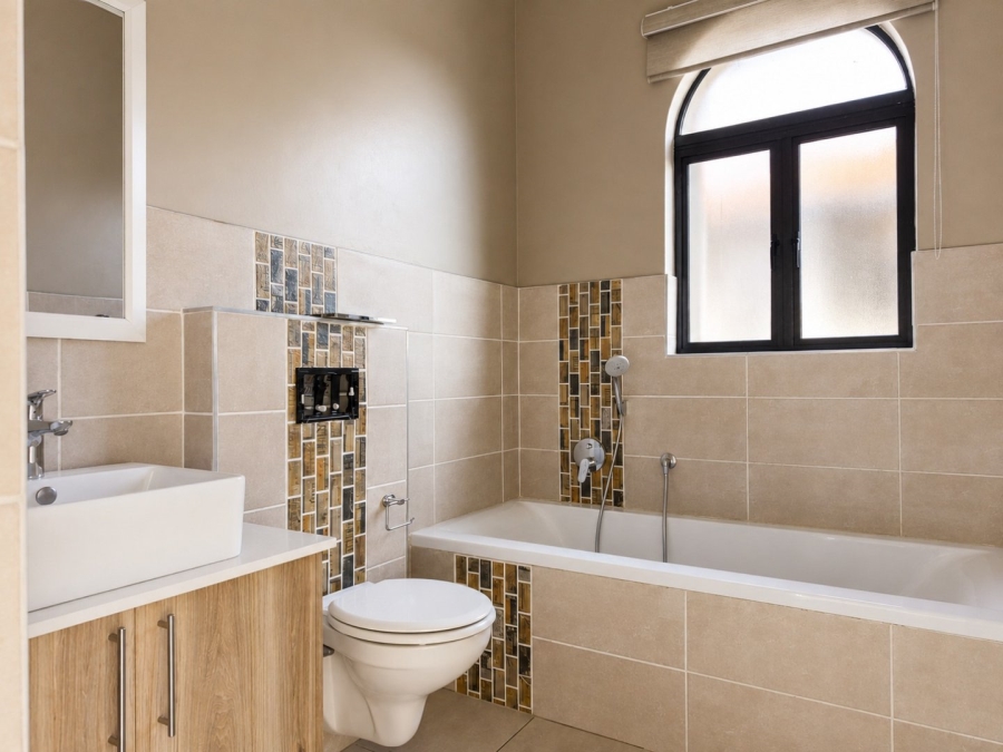 7 Bedroom Property for Sale in Ifafi North West